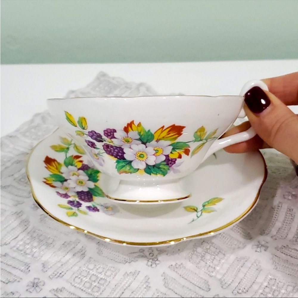 CROWNFORD Vintage English Bone China Teacup & Saucer Set w/Flowers and Berries